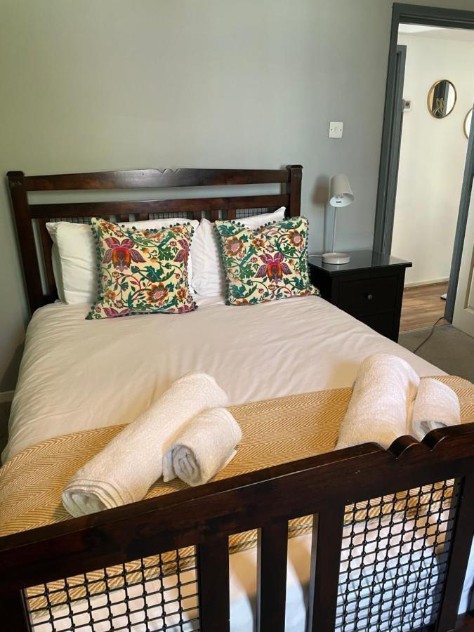 2 Bed Apartment Close To City Centre Кардифф Экстерьер фото