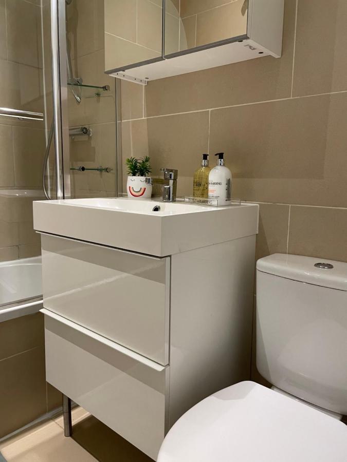 2 Bed Apartment Close To City Centre Кардифф Экстерьер фото